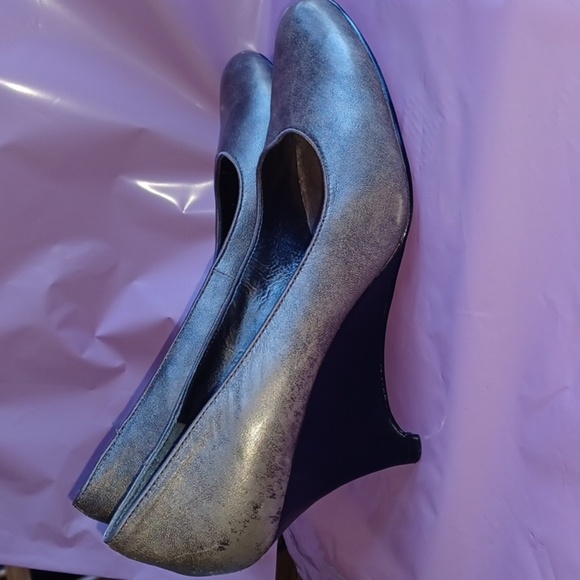 Andrew Geller 3" wedge, unique heel design, gray, leather,  red sole, Gina, 8.5 - Picture 1 of 5